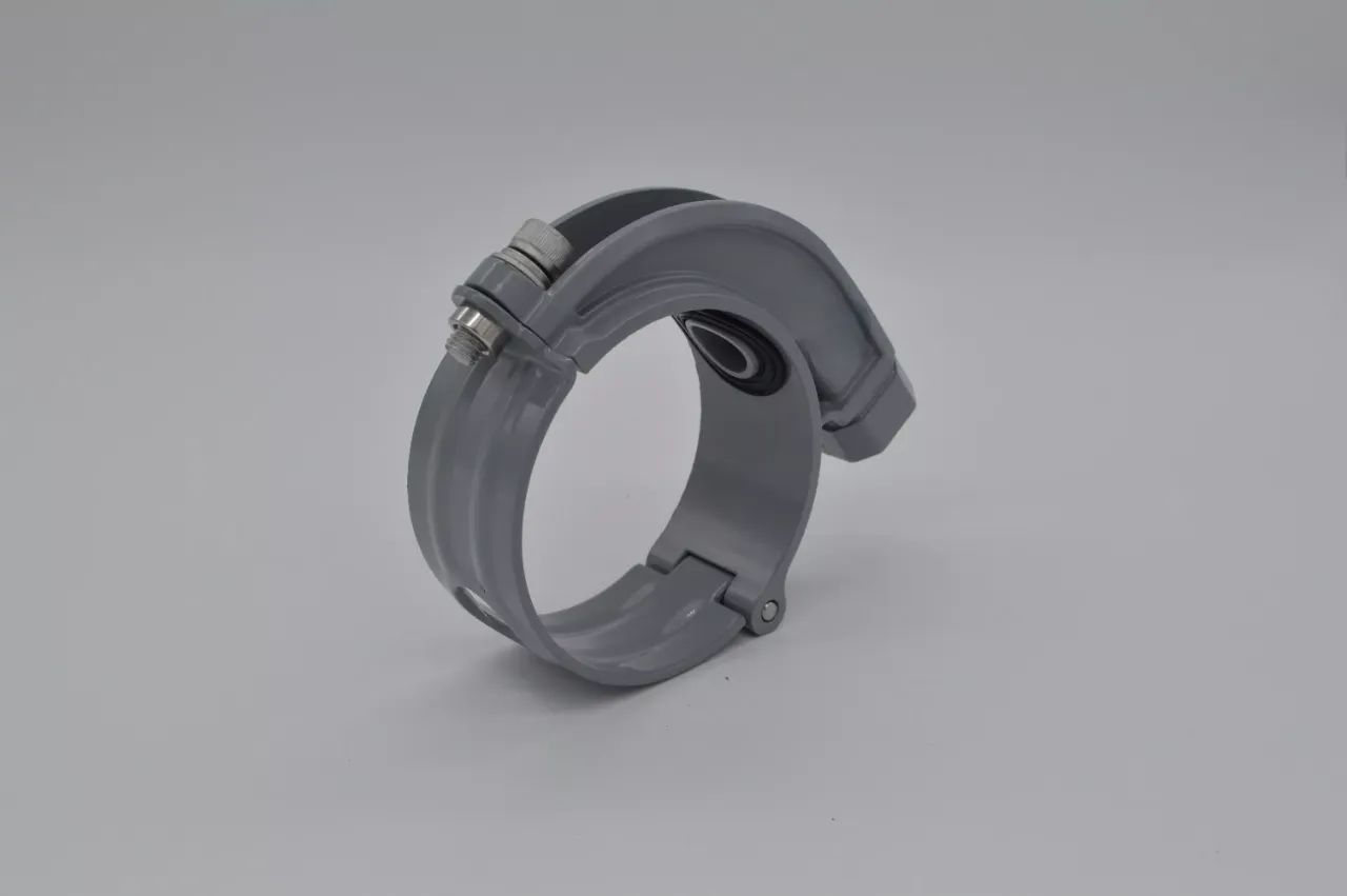 Wholesale-Factory-Clamping-Pipe-Fitting-Quick-Change-Internal-Thread-Connector (2) Wholesale-Factory-Clamping-Pipe-Fitting-Quick-Change-Internal-Thread-Connector (2)